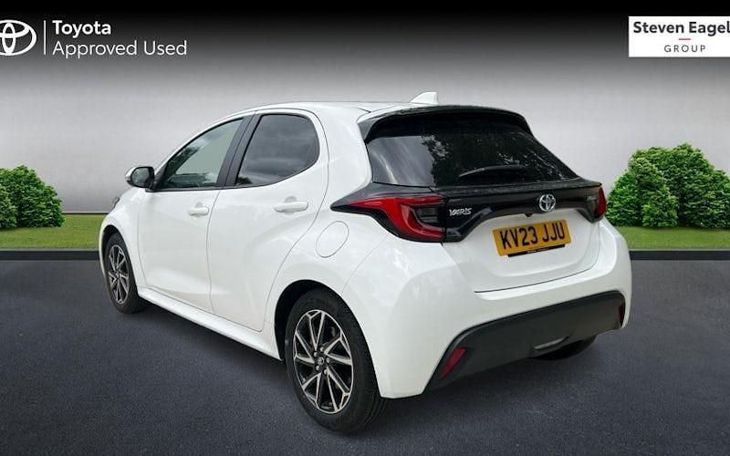 Used Toyota Yaris Hybrid Design 116 HP (85 kW) 2026 Hatchback