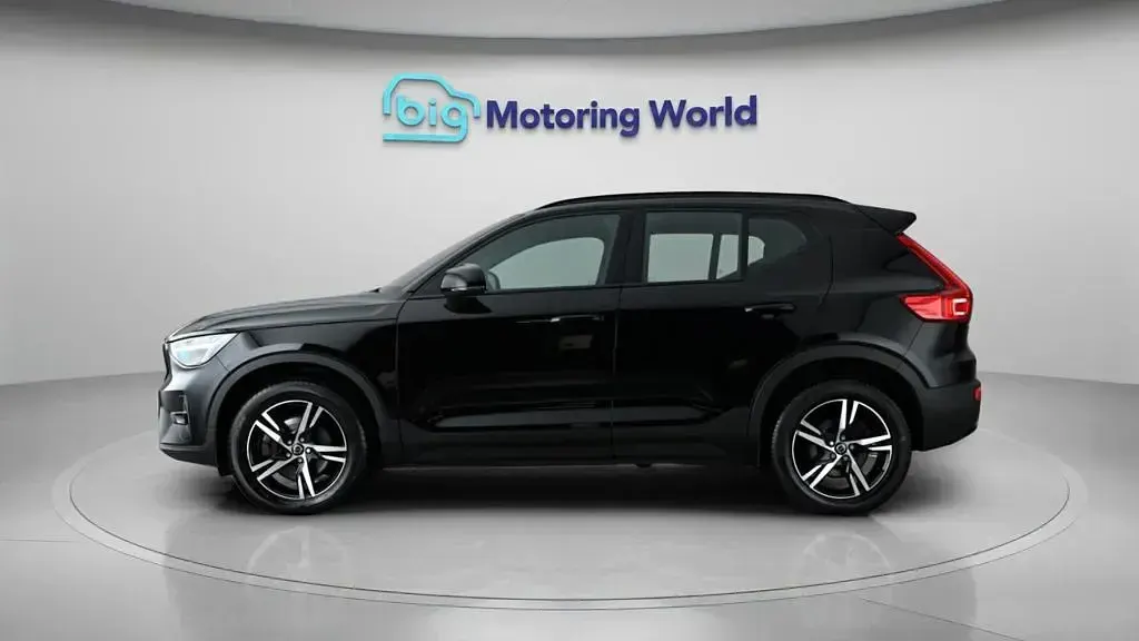 Used Volvo XC40 Plus 163 HP (119 kW) 2023 Black SUV