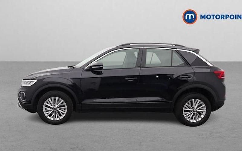Used VW T-Roc Life 110 HP (80 kW) 2023 Black SUV