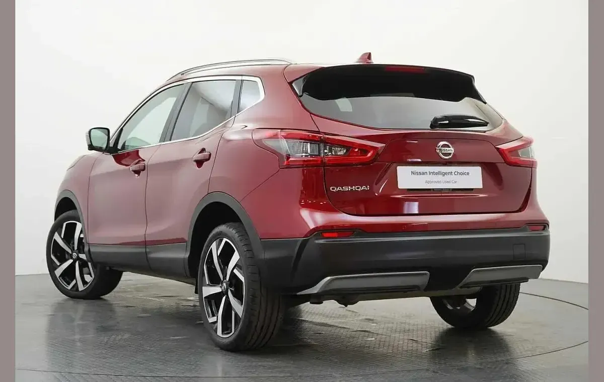 Used Nissan Qashqai Tekna+ 163 HP (119 kW) 2018 Red SUV