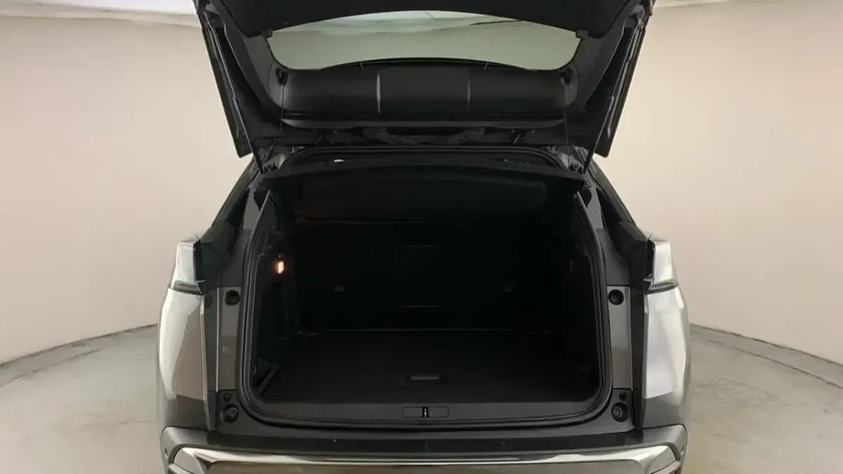 Used Peugeot 3008 GT 129 HP (94 kW) 2023 Grey SUV