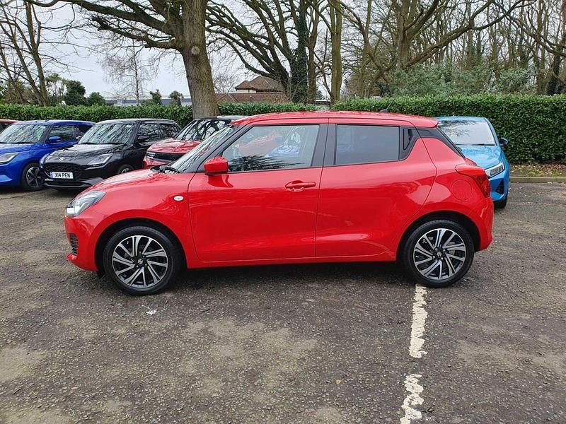 Used Suzuki Swift SZ-L 83 HP (61 kW) 2023 Red Hatchback