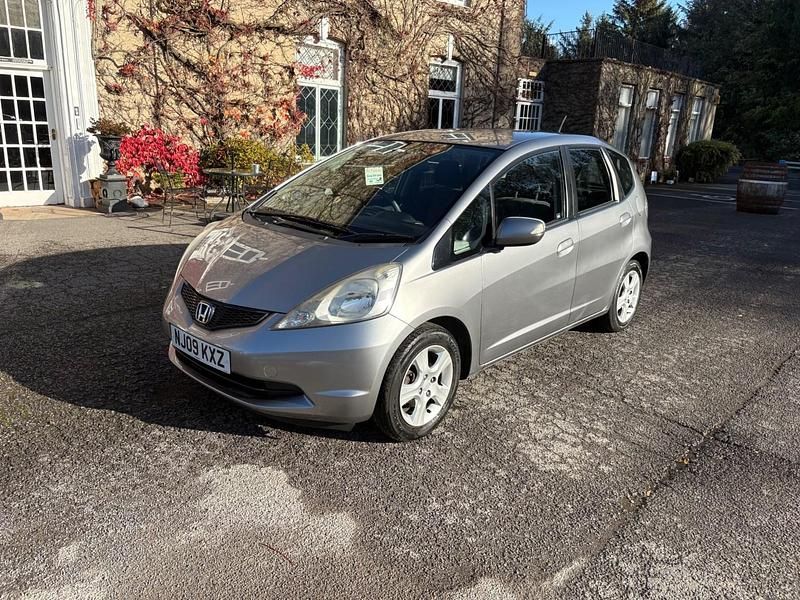 Silver Used 2009 Honda Jazz ES Hatchback | £2,999 (Good price) - Image 1/4