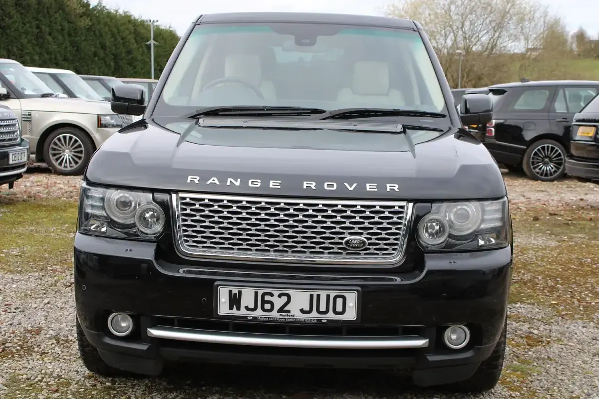 Used Land Rover Range Rover Autobiography 313 HP (230 kW) 2012 Black SUV