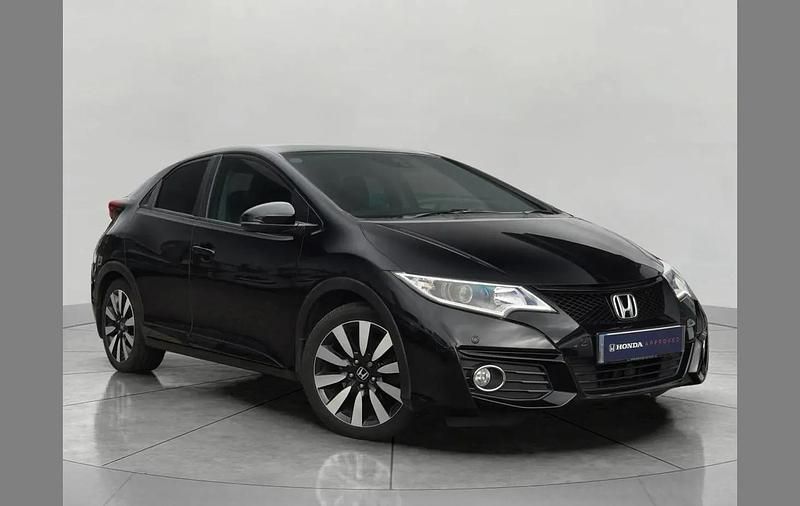 Used Honda Civic SE Plus 98 HP (72 kW) 2017 Black Hatchback