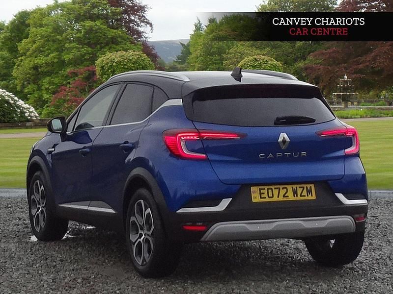 Begagnad Renault Captur Techno 91 HK (66 kW) 2022 Blå SUV