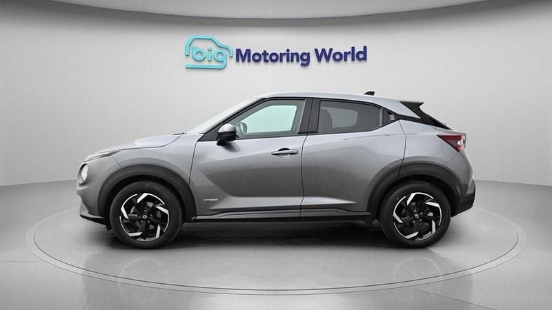 Used Nissan Juke N-Connecta 143 HP (105 kW) 2023 Grey SUV
