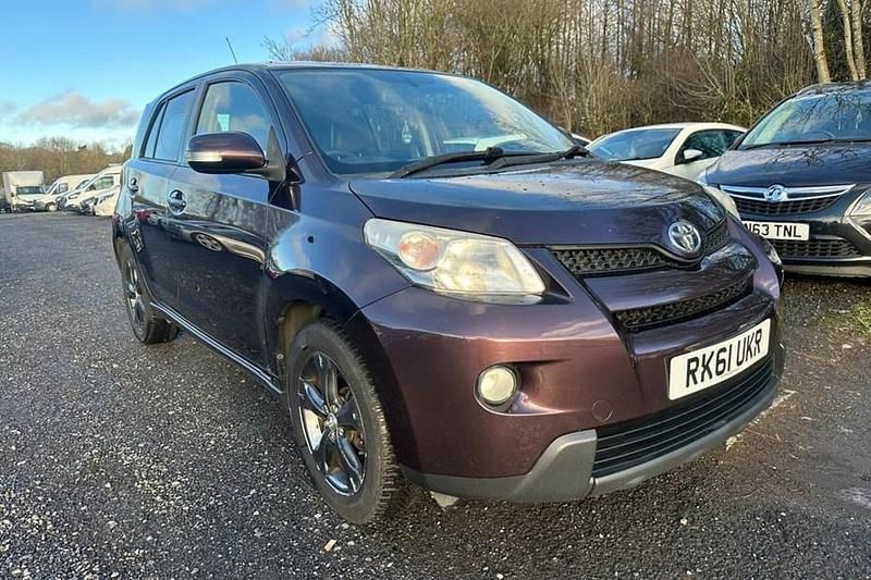 Purple Used 2011 Toyota Urban Cruiser Hatchback | £1,999 (Good price) - Image 1/1