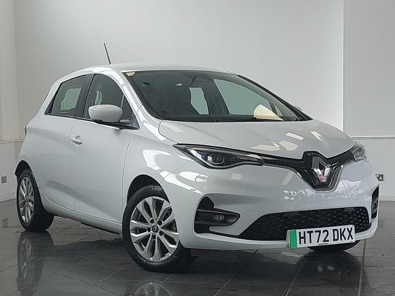 Used Renault Zoe SE 80 kW (110 HP) 2022 White Hatchback