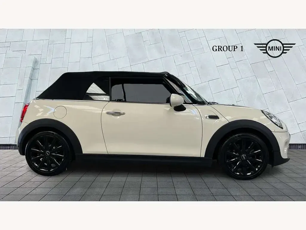 Used Mini Cooper Cabriolet 136 HP (100 kW) 2017 White Cabriolet