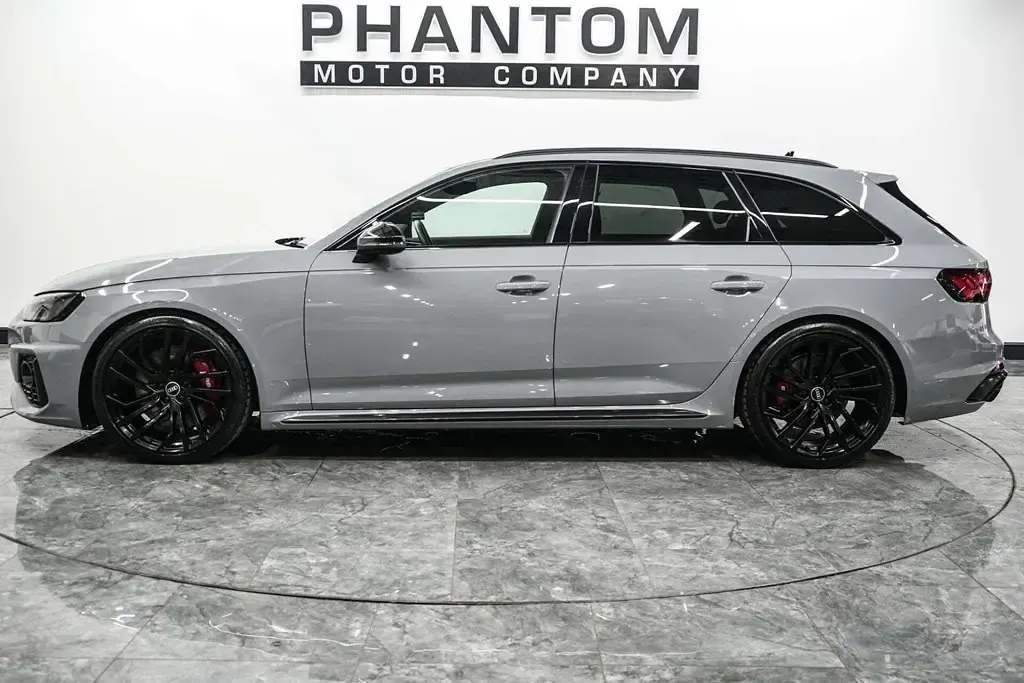Used Audi RS4 Advanced 450 HP (330 kW) 2021 Grey Estate