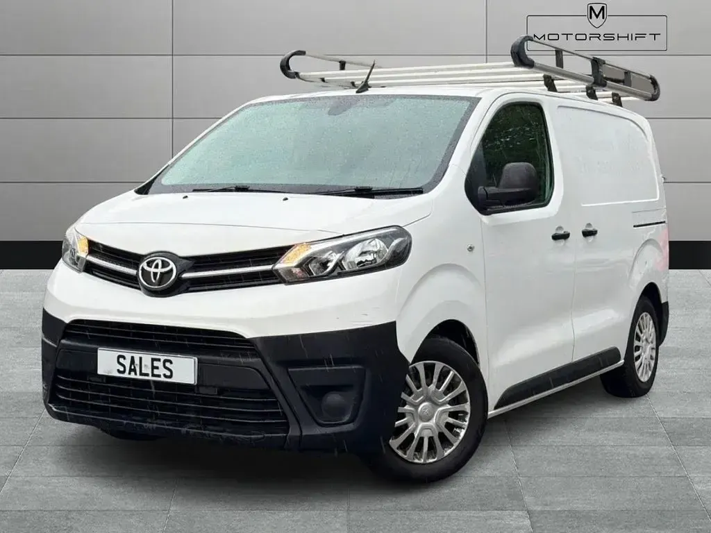 Used Toyota Proace 95 HP (69 kW) 2019 White MPV