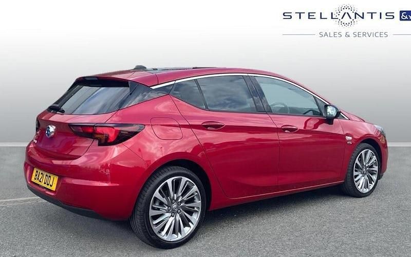 Second-hand Vauxhall Astra Edition 145 CP (106 kW) 2021 Roșu Hatchback