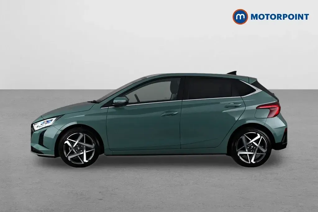Used Hyundai i20 Premium 2023 Green Hatchback