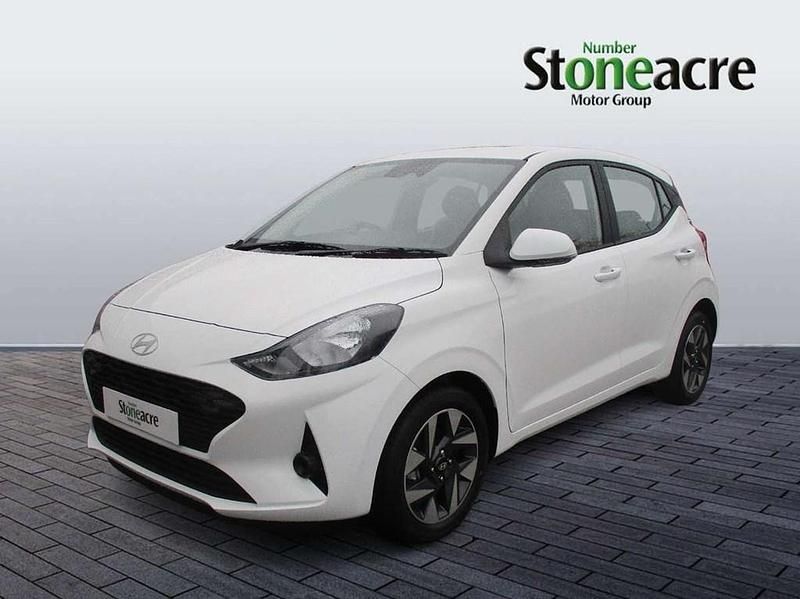 New Hyundai i10 Advanced 63 HP (46 kW) 2025 White Hatchback