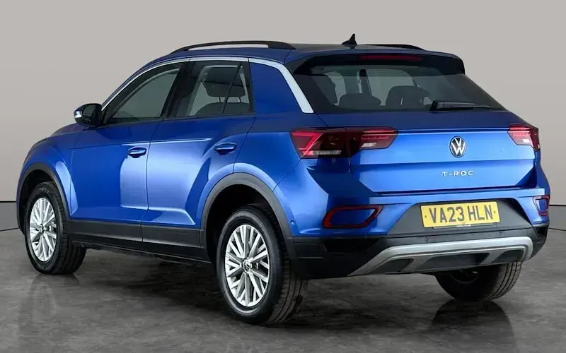 Used VW T-Roc Life 116 HP (85 kW) 2023 Blue SUV