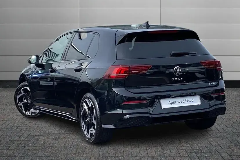 Used VW Golf VIII R-line 150 HP (110 kW) 2025 Grenadilla black Hatchback