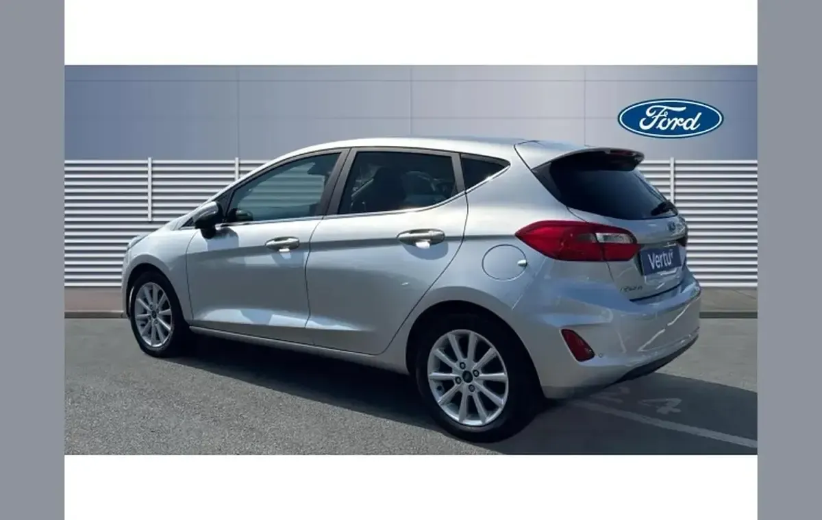 Used Ford Fiesta Titanium 99 HP (72 kW) 2018 Silver Hatchback