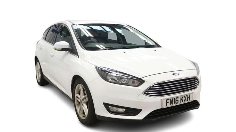 White Used 2016 Ford Focus Zetec Hatchback | £6,500 (Good price) - Image 1/4