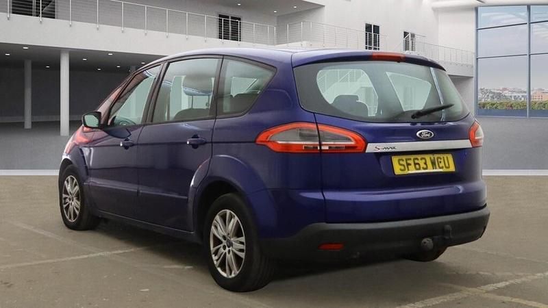 Used Ford S-MAX Zetec 2013 Blue MPV