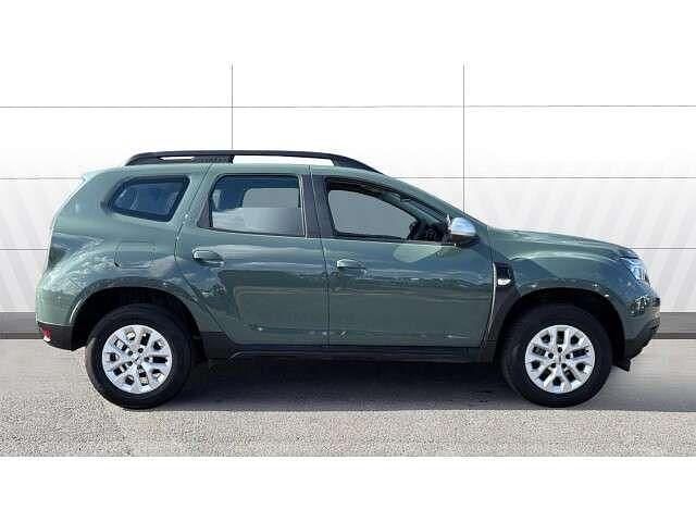 Begagnad Dacia Duster Expression 90 HK (66 kW) 2023 Grön SUV