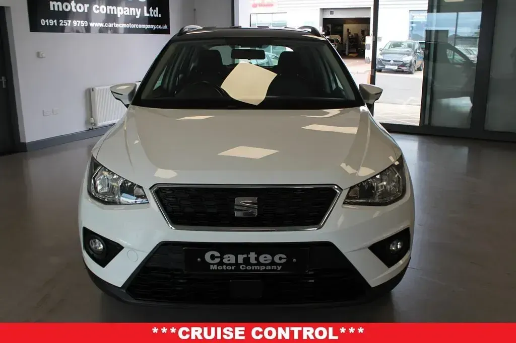 Used Seat Arona SE Technology 115 HP (84 kW) 2018 White SUV
