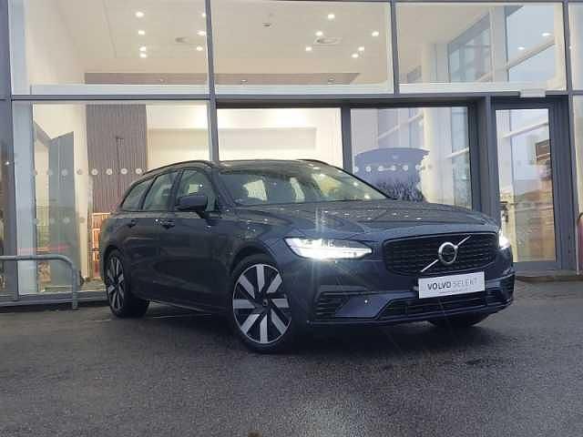 New 2025 Volvo V90 Plus Estate | £42,998 (Super price) - Image 1/4