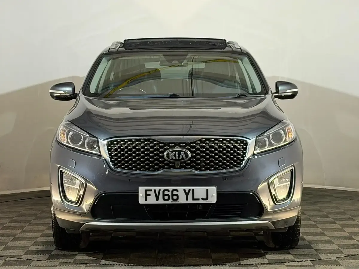 Used Kia Sorento 200 HP (147 kW) 2017 Grey SUV