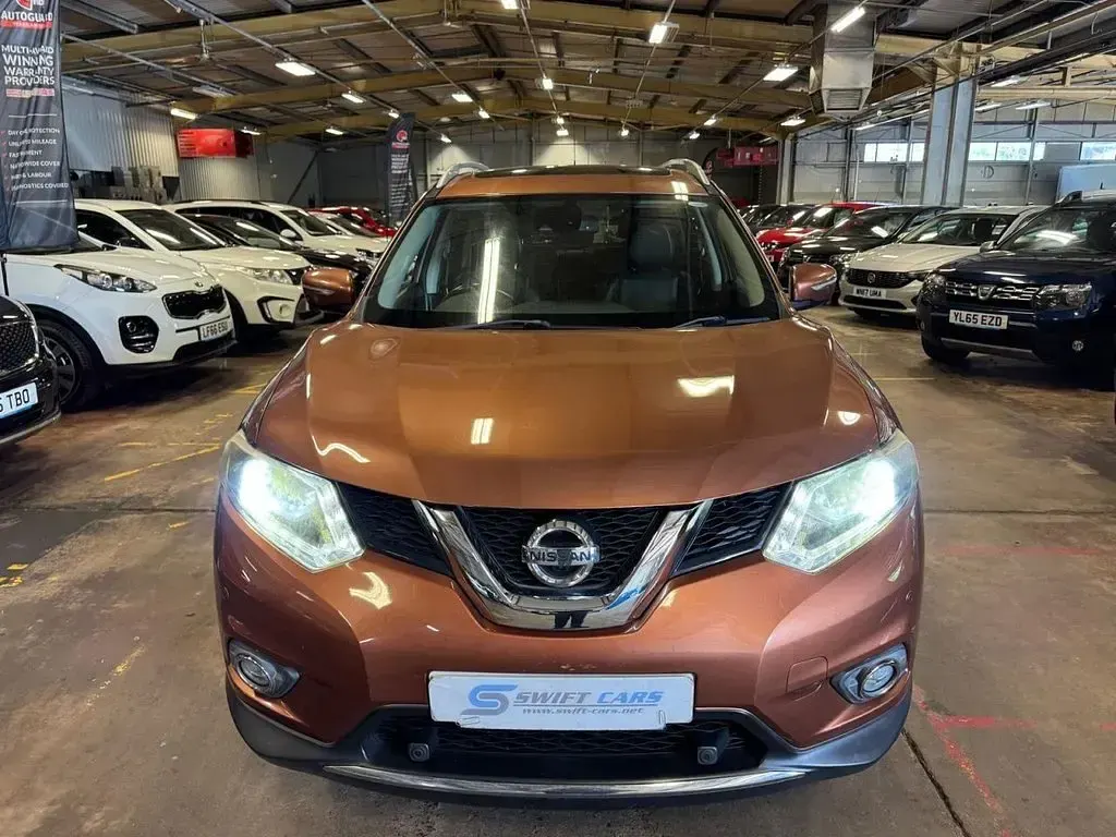 Used Nissan X-Trail Tekna 130 HP (95 kW) 2016 Orange SUV