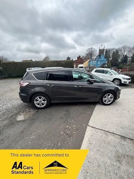 Used Ford S-MAX Titanium 180 HP (132 kW) 2015 Grey MPV
