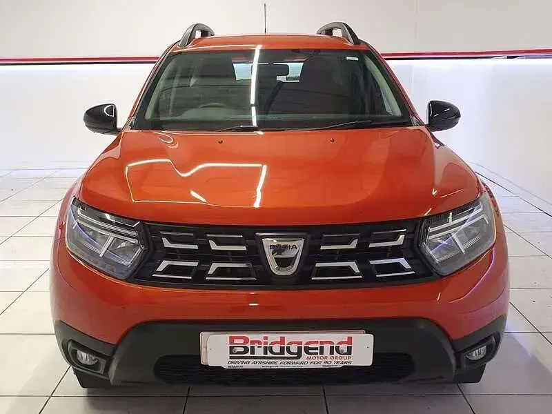 Used Dacia Duster Comfort 91 HP (66 kW) 2022 Orange SUV