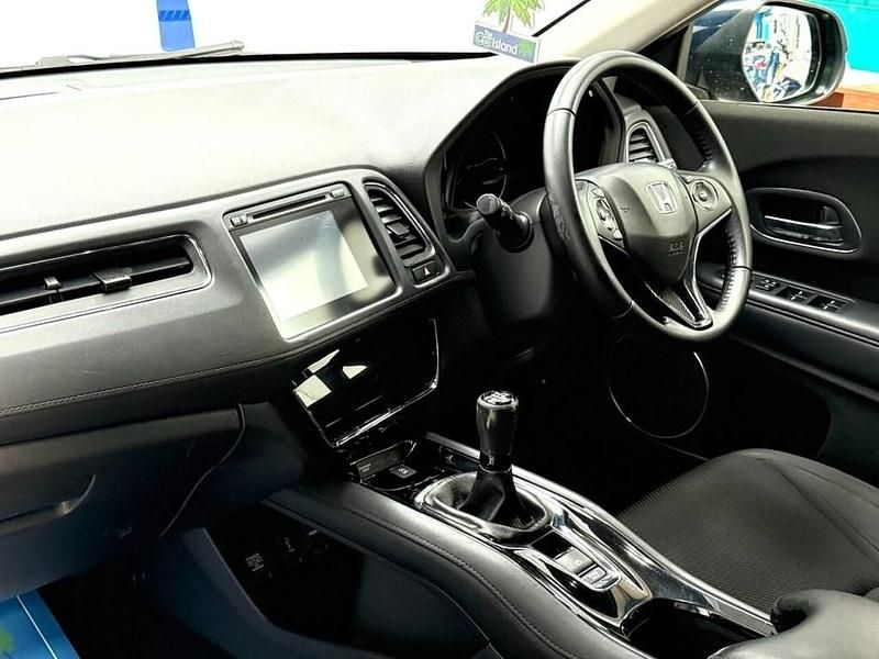 Used Honda HR-V SE 130 HP (95 kW) 2018 Blue SUV