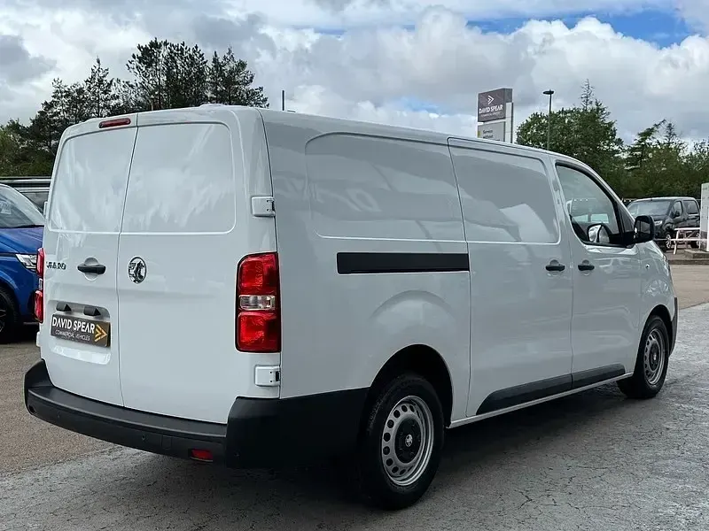 Nowe Vauxhall Vivaro 120 KM (88 kW) 2026 Biały Minivan