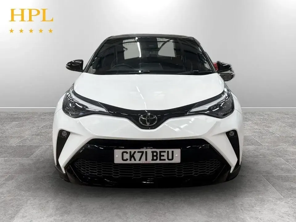 Used Toyota C-HR Sport 122 HP (89 kW) 2021 White SUV