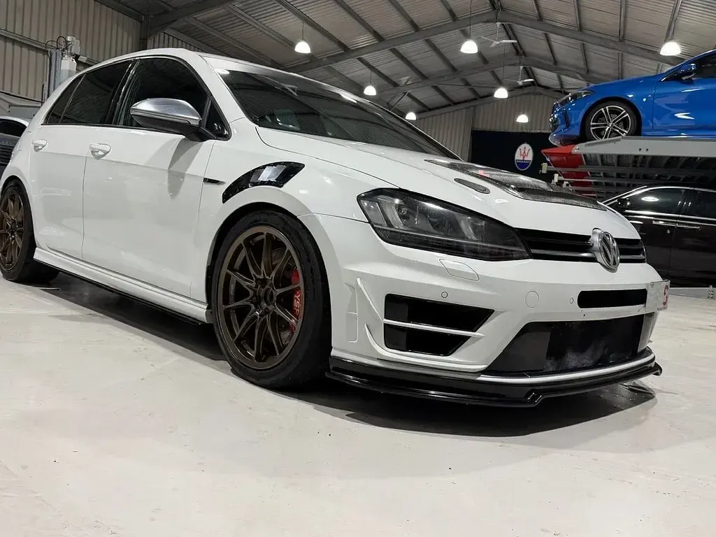 Used VW Golf VII R 2015 White Hatchback