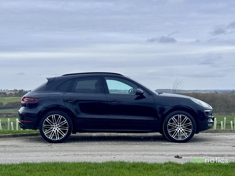 Usado Porsche Macan 340 HP (250 kW) 2018 Preto SUV
