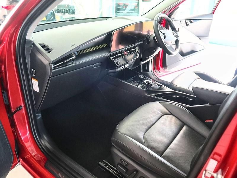 Used Kia Niro 2023 Red SUV