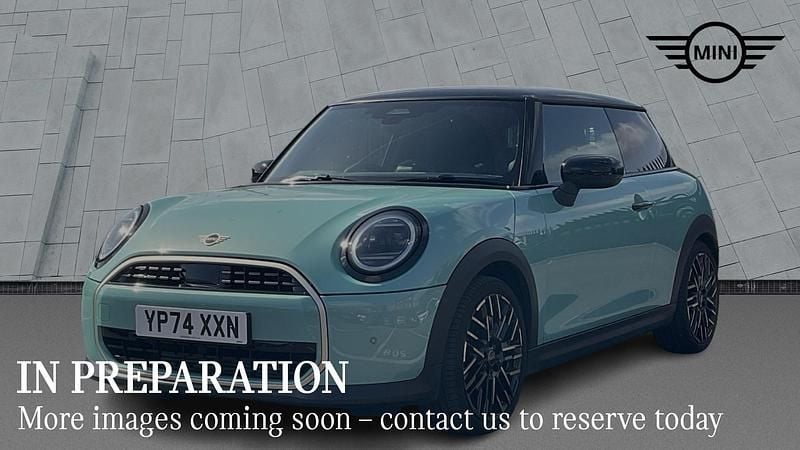 Used Mini Cooper Hatch 154 HP (113 kW) 2024 Green Hatchback
