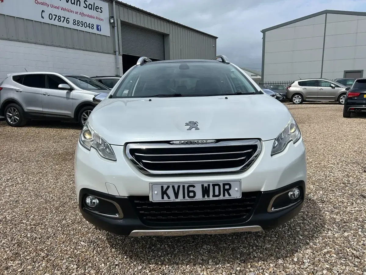 Used Peugeot 2008 2016 White SUV