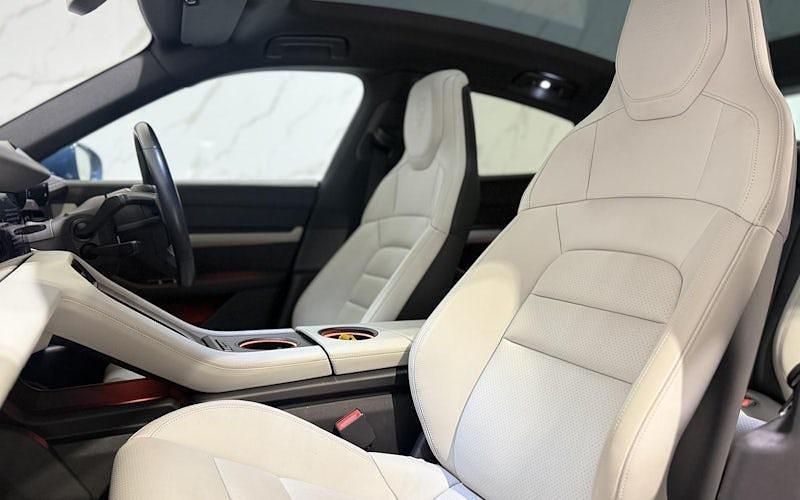 Used Porsche Taycan 389 kW (530 HP) 2023 Sedan