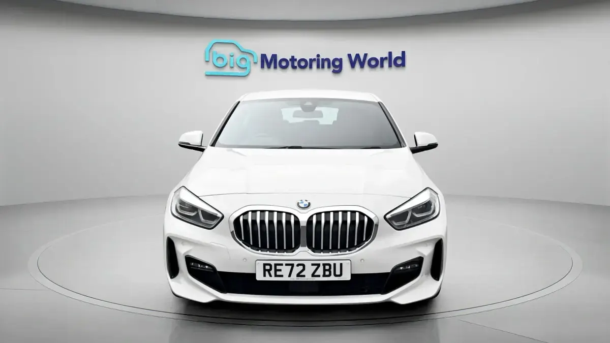 Used BMW 118 M Sport 136 HP (100 kW) 2022 White Hatchback
