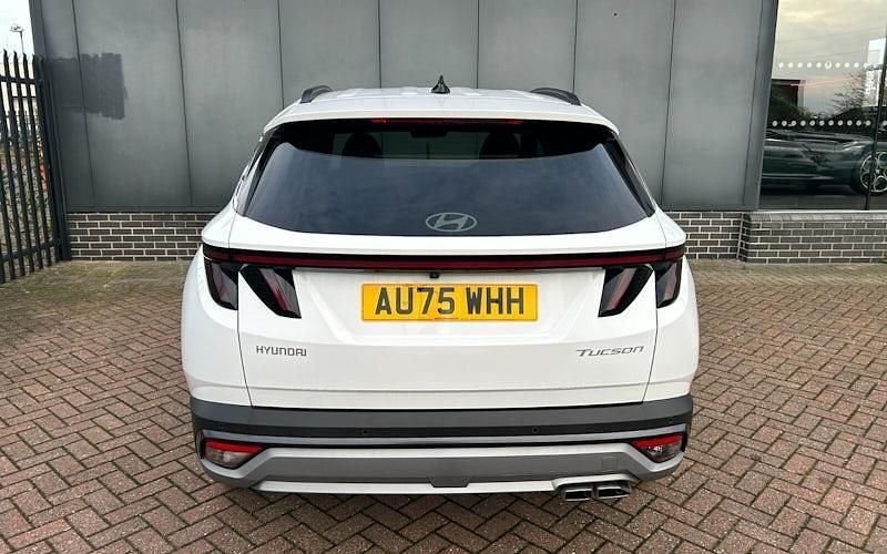 New Hyundai Tucson Premium 160 HP (117 kW) 2025 Atlas white SUV