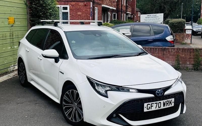 Used Toyota Corolla Design 122 HP (89 kW) 2022 Estate