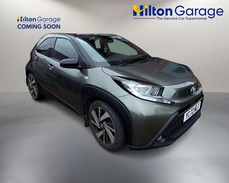 Used Toyota Aygo X 72 HP (52 kW) 2022 Green SUV