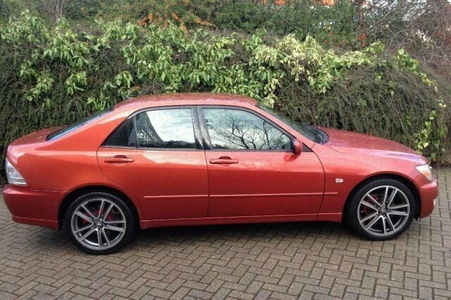 Used Lexus IS200 153 HP (112 kW) 2000 Sedan