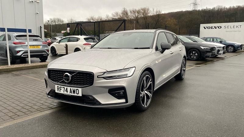 Used Volvo V60 Ultra 197 HP (144 kW) 2025 Silver Estate