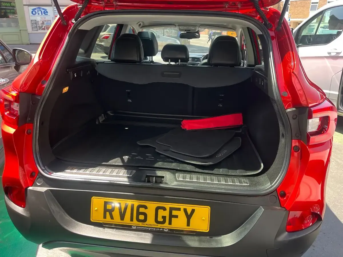 Used Renault Kadjar Signature 130 HP (95 kW) 2016 Red SUV