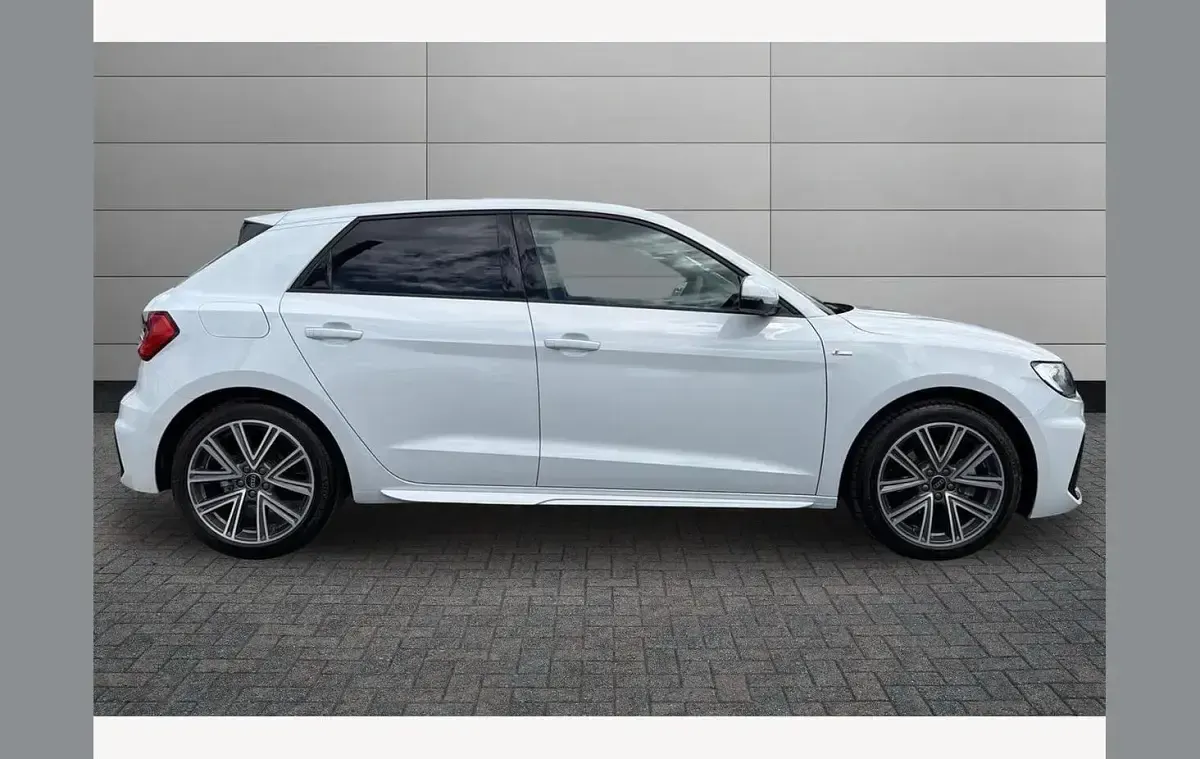 Used Audi A1 S-Line 116 HP (85 kW) 2025 White SUV