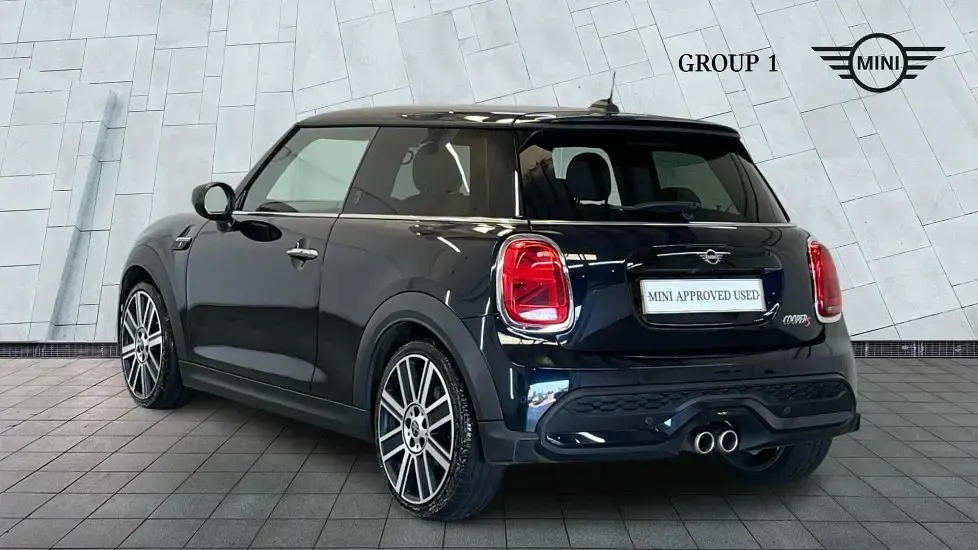 Used Mini Cooper S Exclusive 176 HP (129 kW) 2024 Black Hatchback