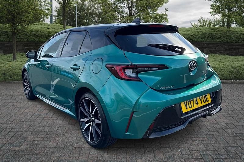 Used Toyota Corolla Sport 196 HP (144 kW) 2024 Green Hatchback